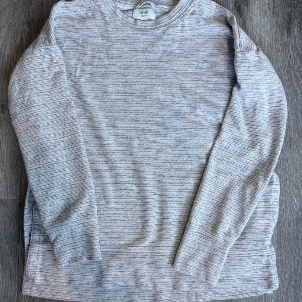 Aerie WoMen's Light Gray Crewneck Sweater